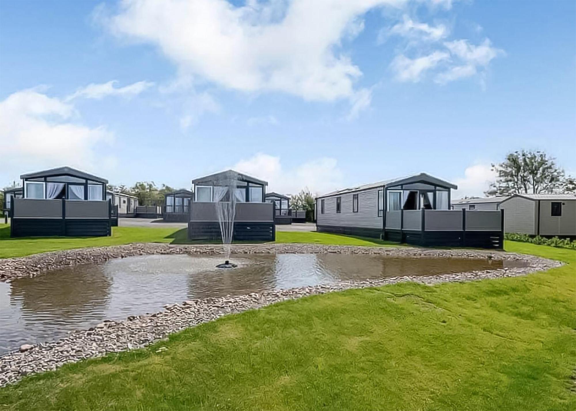 Hotel Green Meadows Country Park Harker Esterno foto